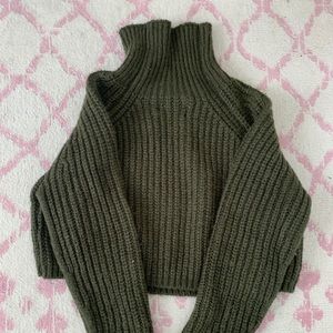 Olive LF Cropped Sweater